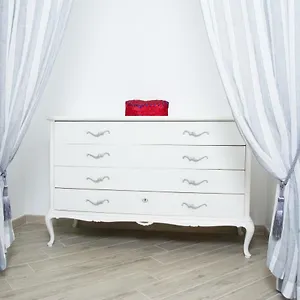 Gens Claudia, Vatican Luxury Apartament Rzym